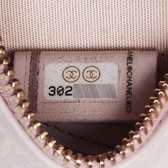 Chanel Pink Shearling Sheepskin Chanel 19 Round Clutch Bag - Picture 10 of 11